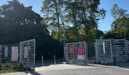 Foto vom Eingangsbereich zum Feld an der Herrfurthstraße